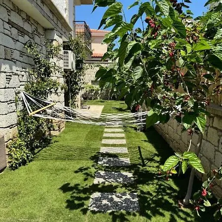 Alacati Da Oezel Havuzlu Luex Vilă