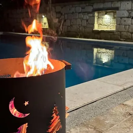 Vilă Alacati Da Oezel Havuzlu Luex *