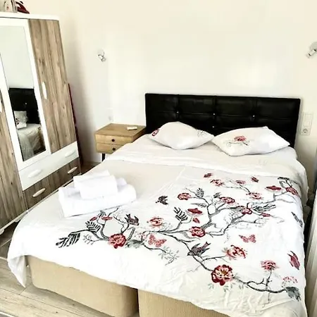 Alacati Da Oezel Havuzlu Luex Vilă Çeşme
